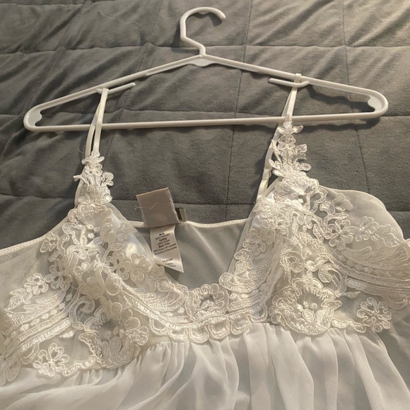 rare vintage Neiman Marcus Jonquil by Diane Samandi nightgown in medium - Picture 2 of 5